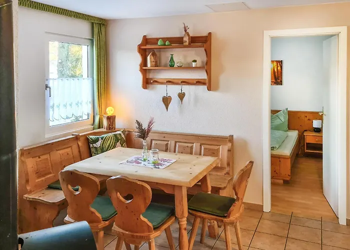 Hauptstrasse B * Eichigt